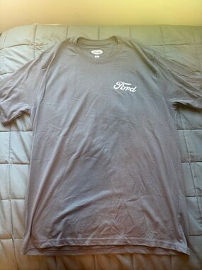 Ford Short Sleeve Logo Tee in Gray